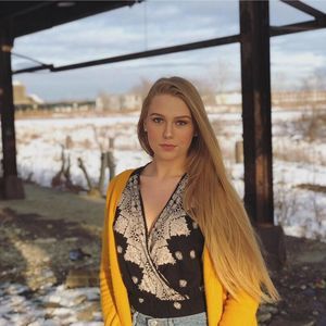 Meet your Posher, Lauren